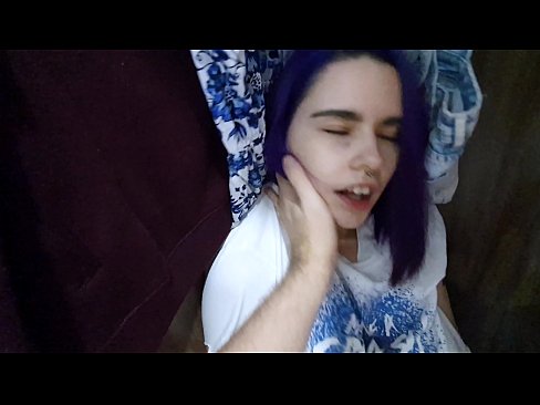 ❤️ מצאתי את אחותי בארון ועזרה לה לגמור ️❌ פורנו אצלנו ❌